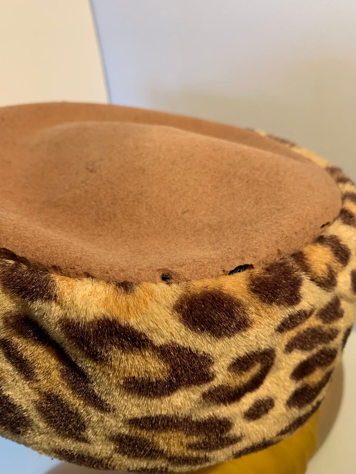 Khaki Wool Round Hat with Leopard Print Faux Fur As Is circa 1940s