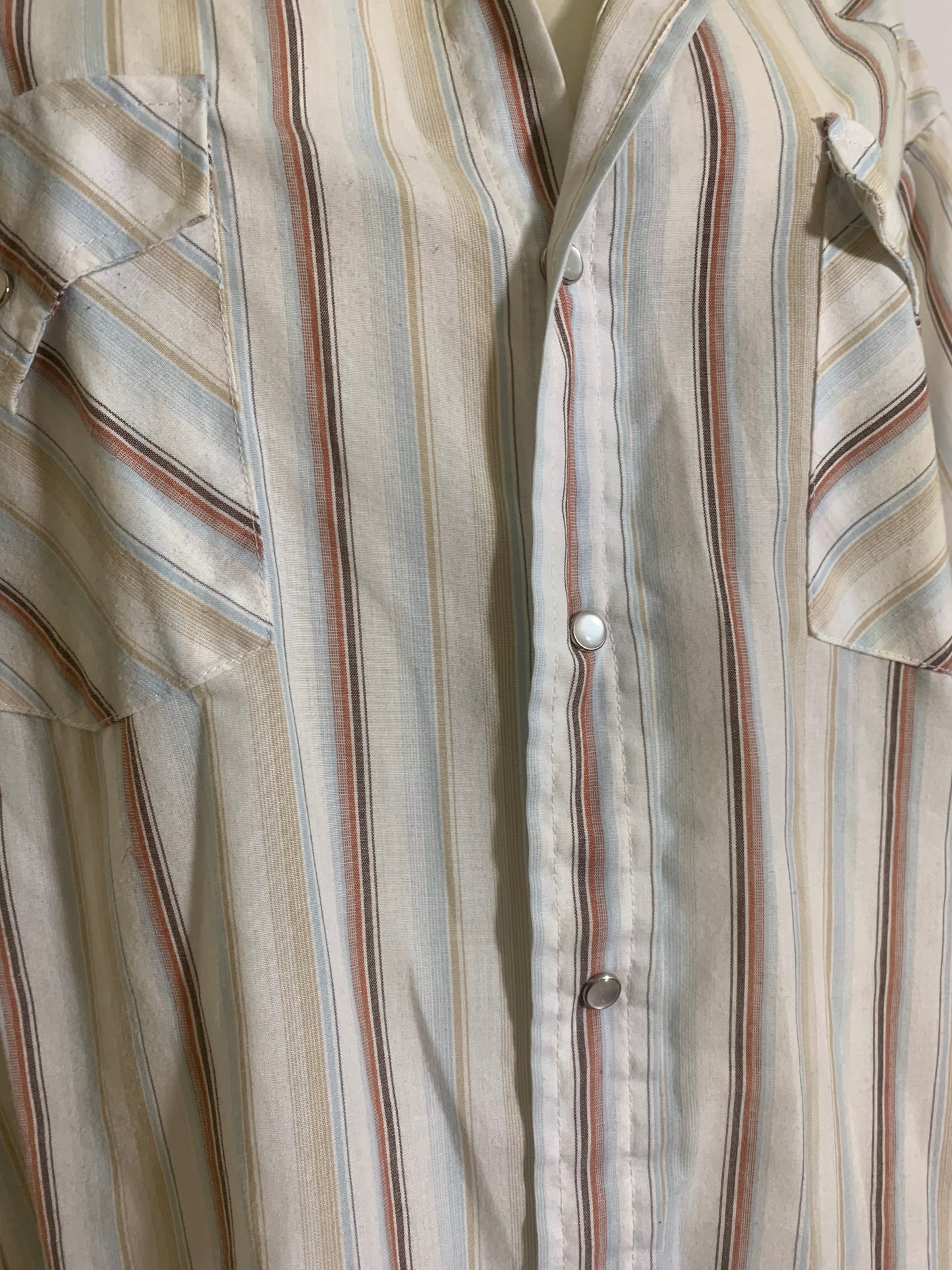 Tan, White and Blue Cotton Snap Front Men's Western Shirt circa 1980s XL