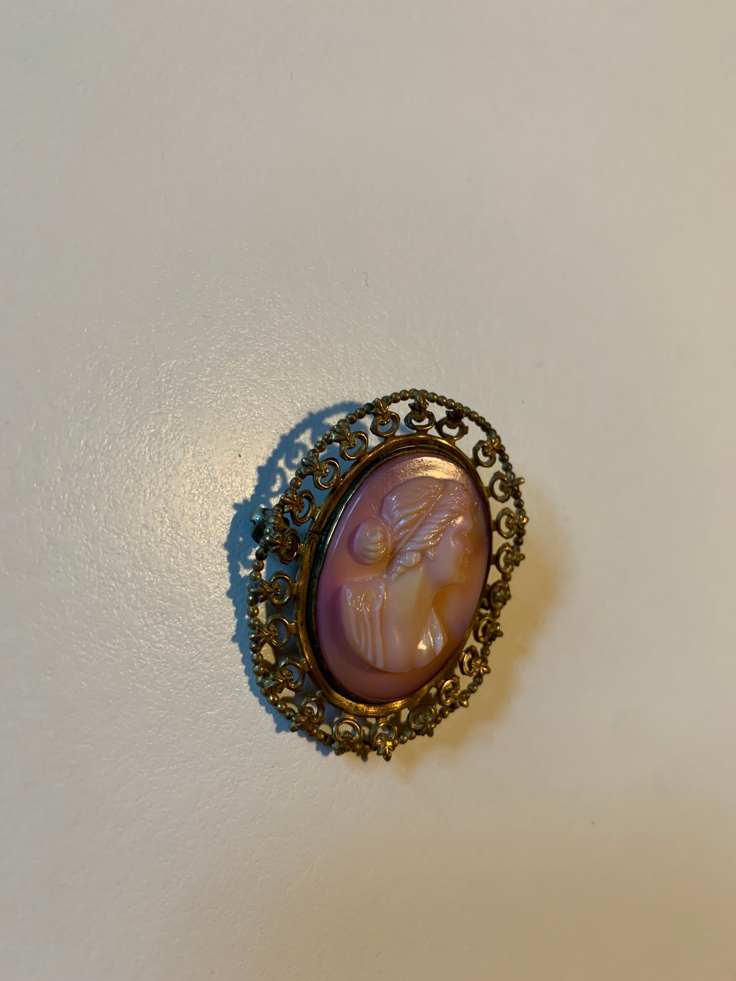 Carved Pink Cameo Woman's Portrait Brooch circa 1900s