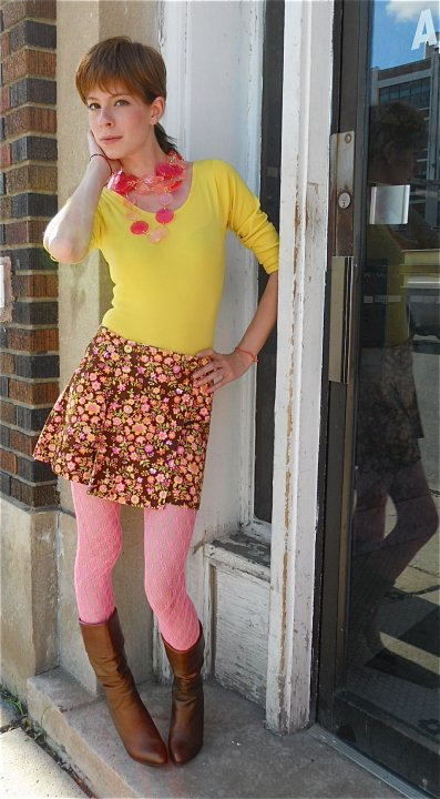 Ditsy Floral Print Hopsack Mini Skort Shorts Skirt circa 1970s