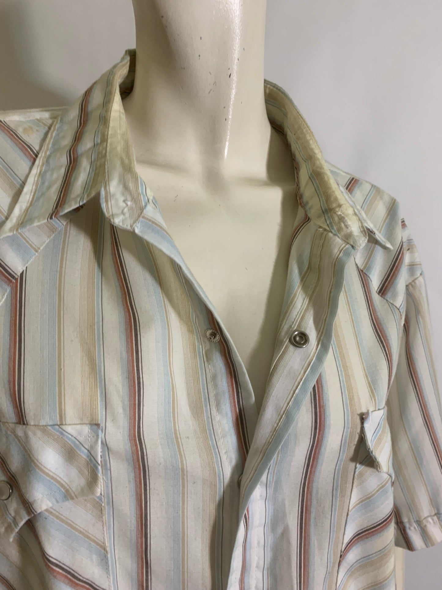 Tan, White and Blue Cotton Snap Front Men's Western Shirt circa 1980s XL
