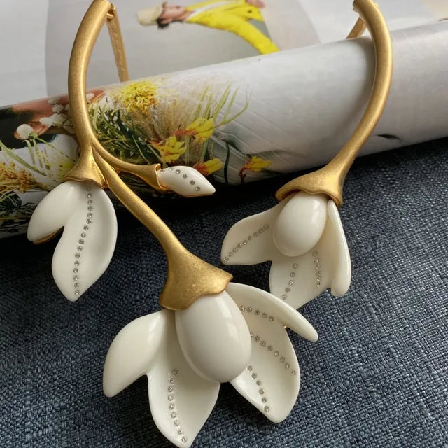Maggie- the 1930s Inspired White Magnolia & Rhinestones Necklace or Earrings