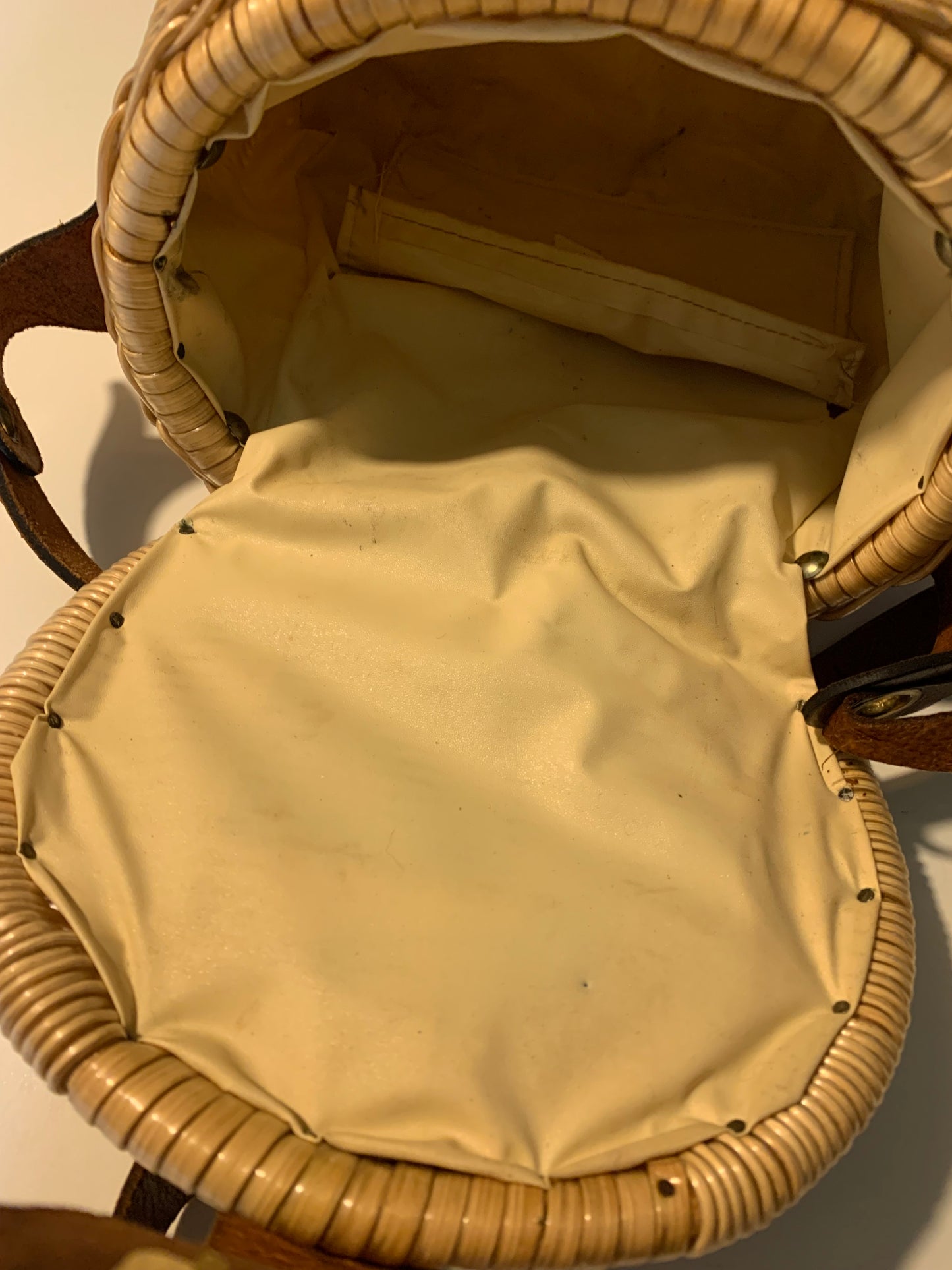 Fisherman's Basket Style Wicker Handbag circa 1960s