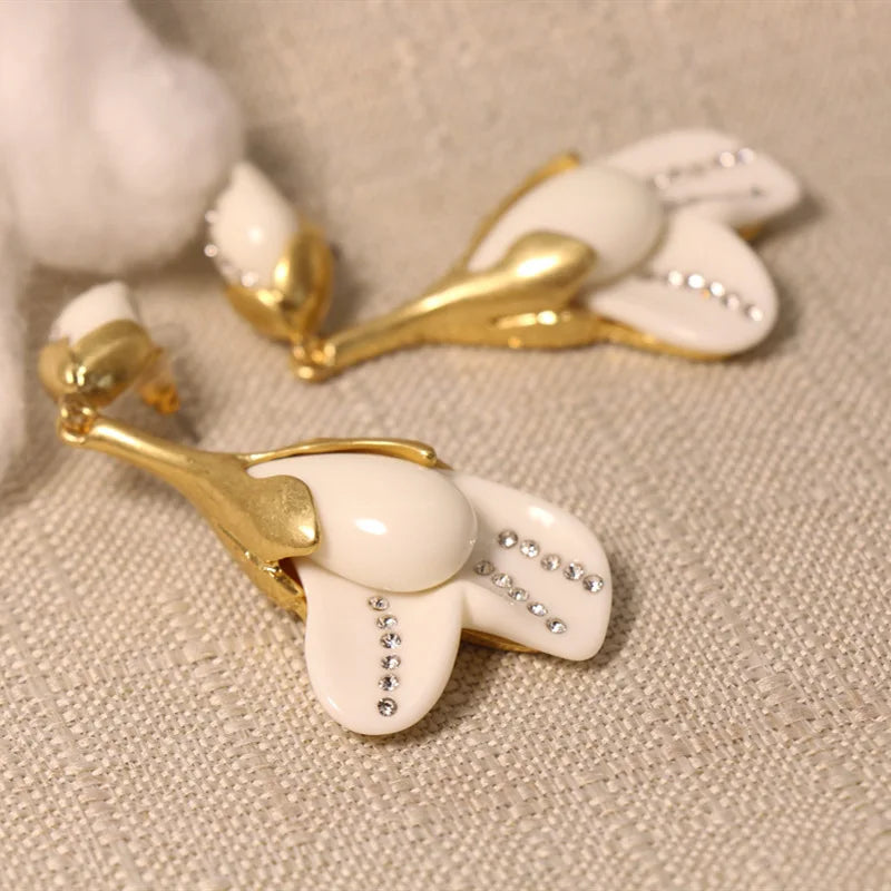 Maggie- the 1930s Inspired White Magnolia & Rhinestones Necklace or Earrings