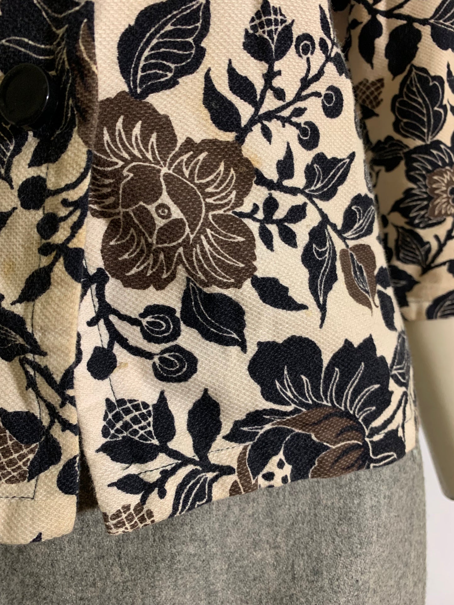 Black and Grey Floral Print Cotton Jacket circa 1960s