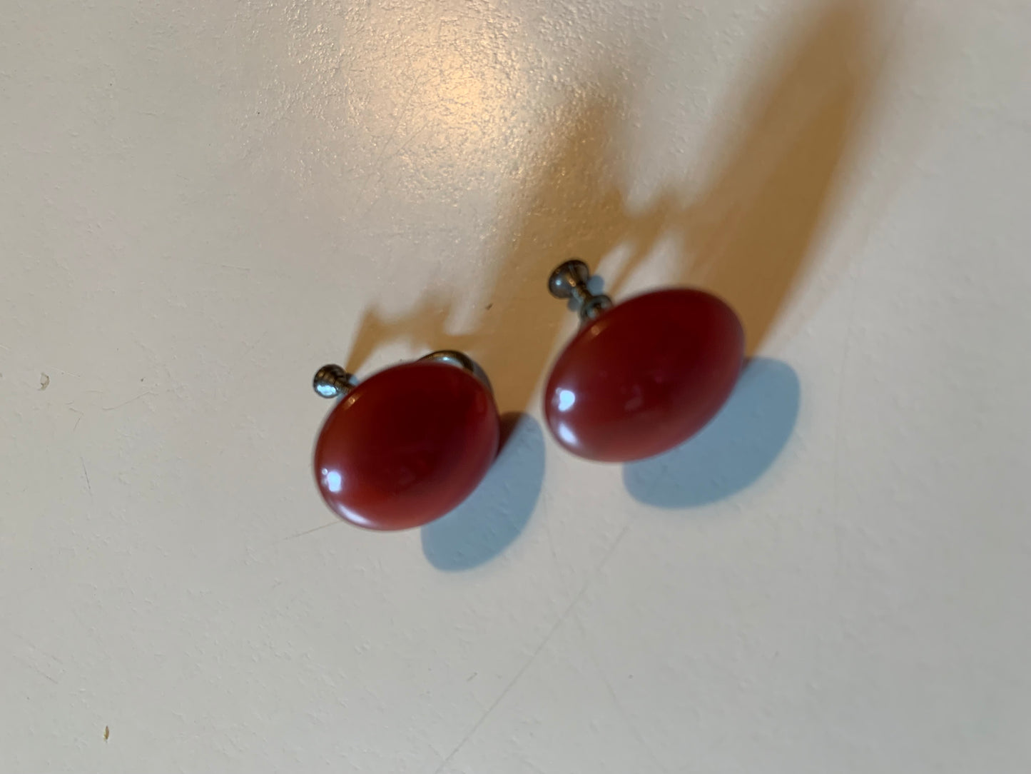 Rose Colored Bakelite Dot Earrings Screwback Clips circa 1940s