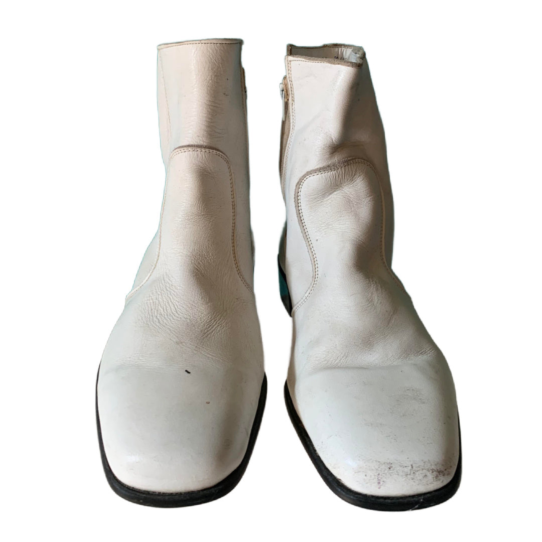 White Leather Zip Side Chelsea Boots circa 1960s M US 8 W US 10