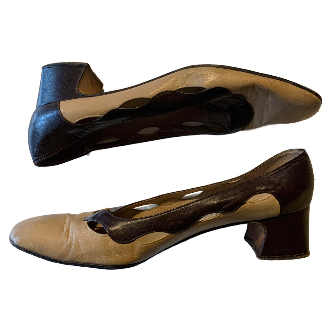 Two Tone Caramel and Cocoa Square Toe Low Heel Shoes circa 1960s W 7 Two Tone Caramel and Cocoa Square Toe Low Heel Shoes circa 1960s W 7