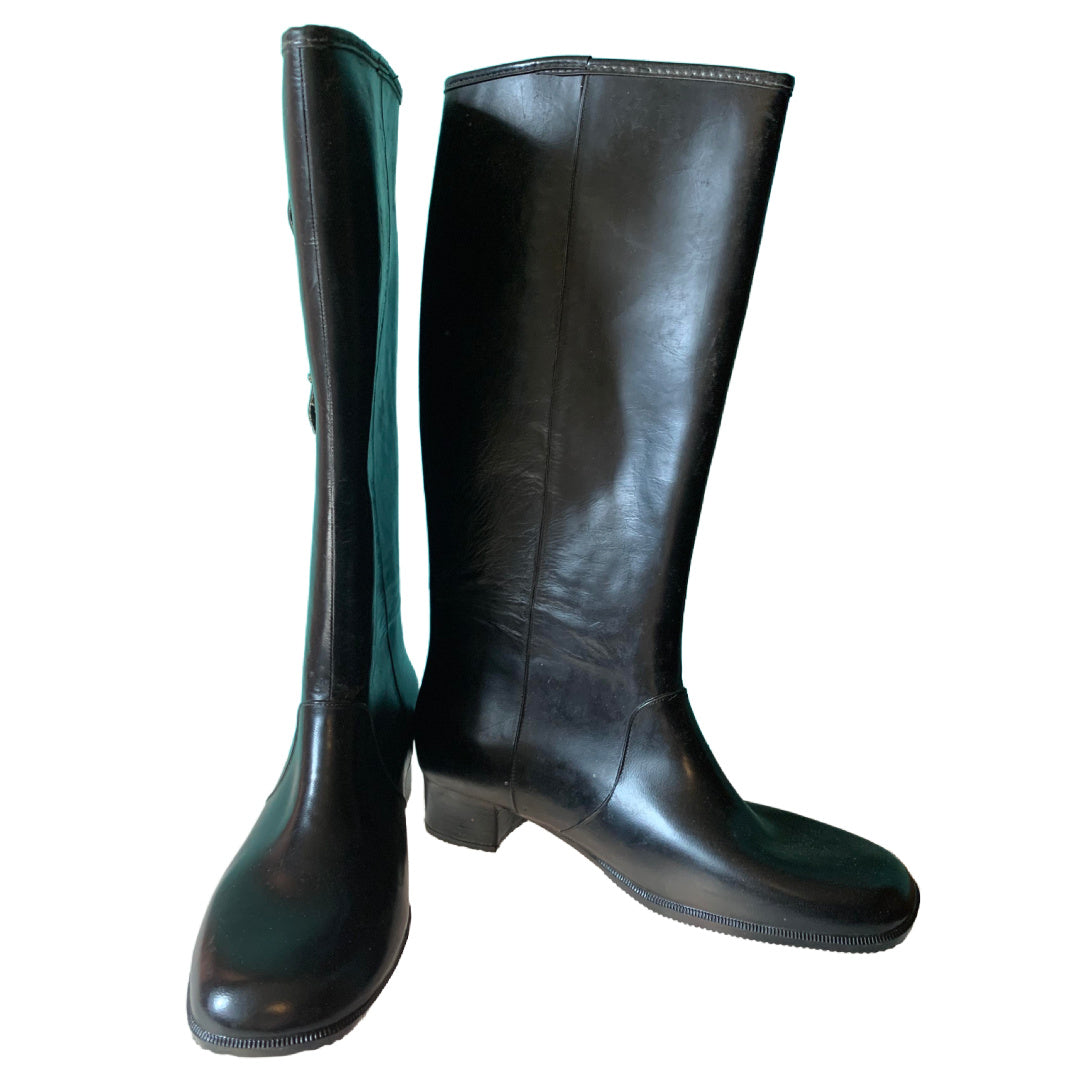 Buckle Trimmed Black Rubber Rain Boots circa 1970s US 9