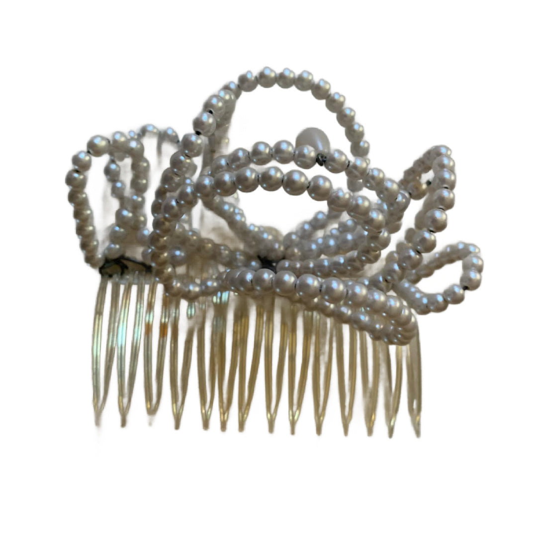 Bridal Hair Comb with Faux Pearls circa 1960s