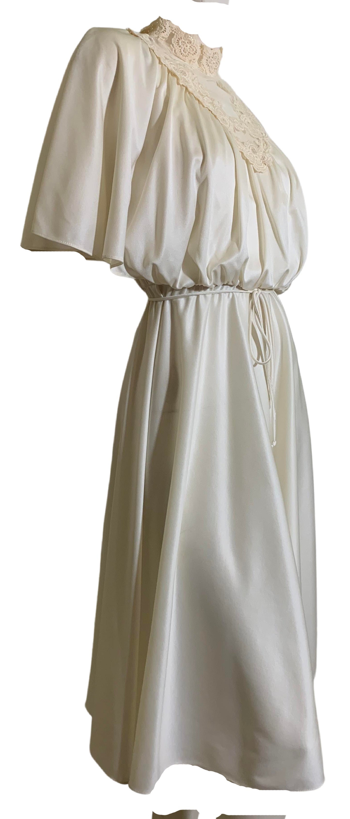 Gunne Style Ivory Jersey Nylon Blouson Bodice Lace Trimmed Dress circa 1970s