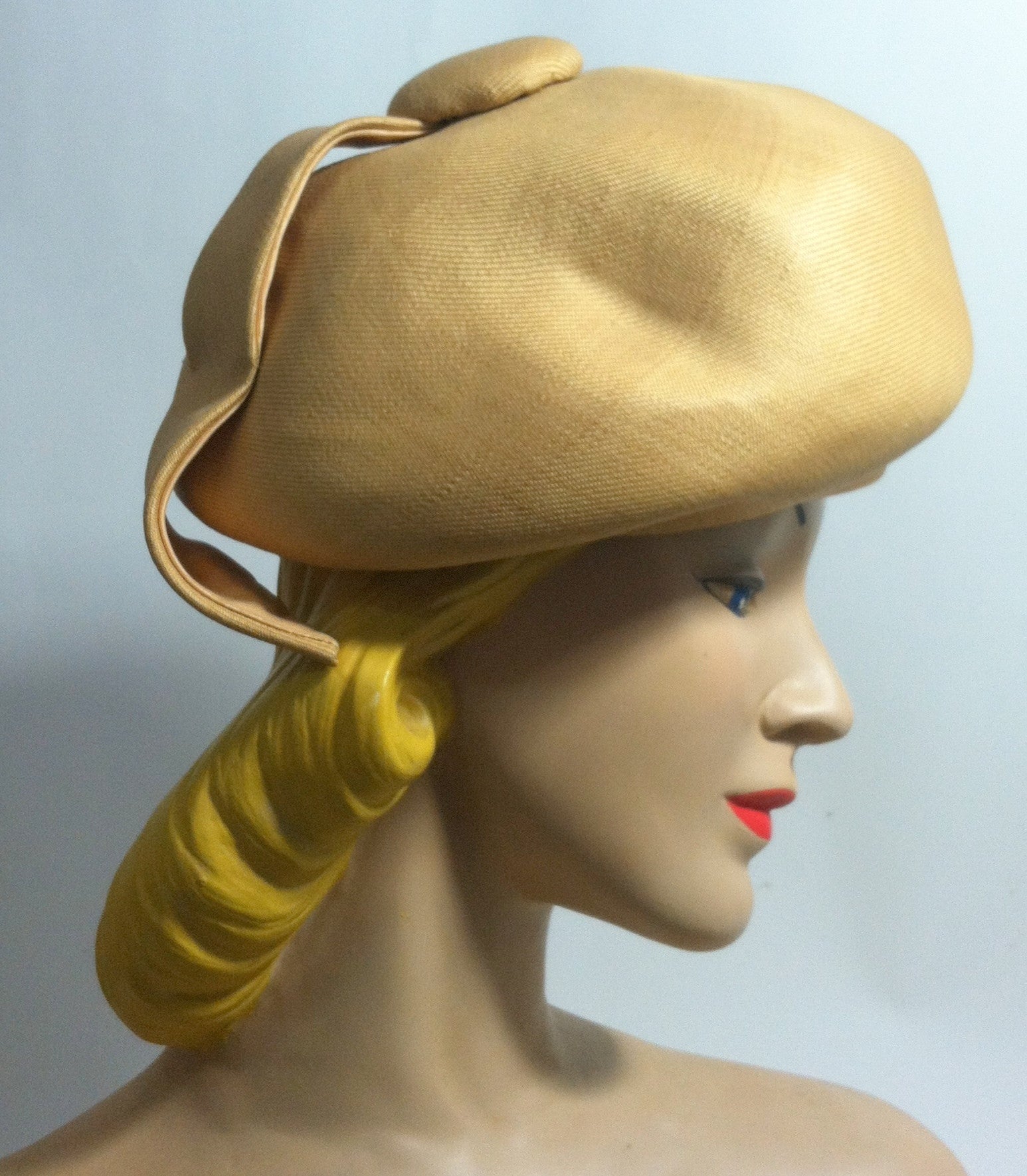 60s Mod Bubble Hat Mod Black Glossy Cello Bubble Hat circa 1960s – Dorothea main image 3