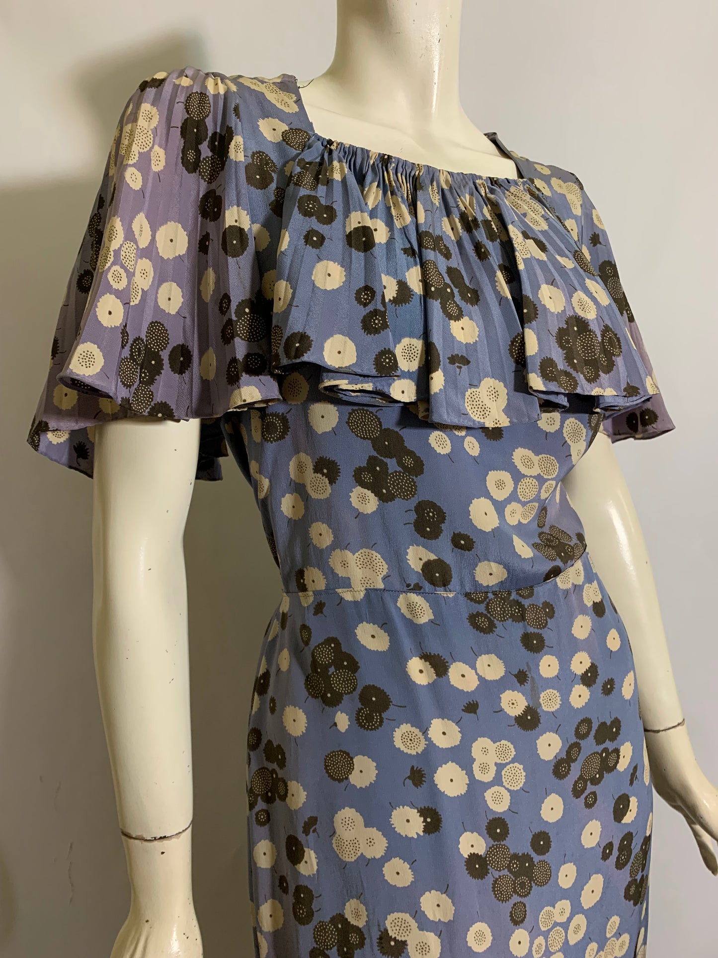 Art Deco Print Lilac Silk Dress with Caped Pleated Sleeves circa 1930s