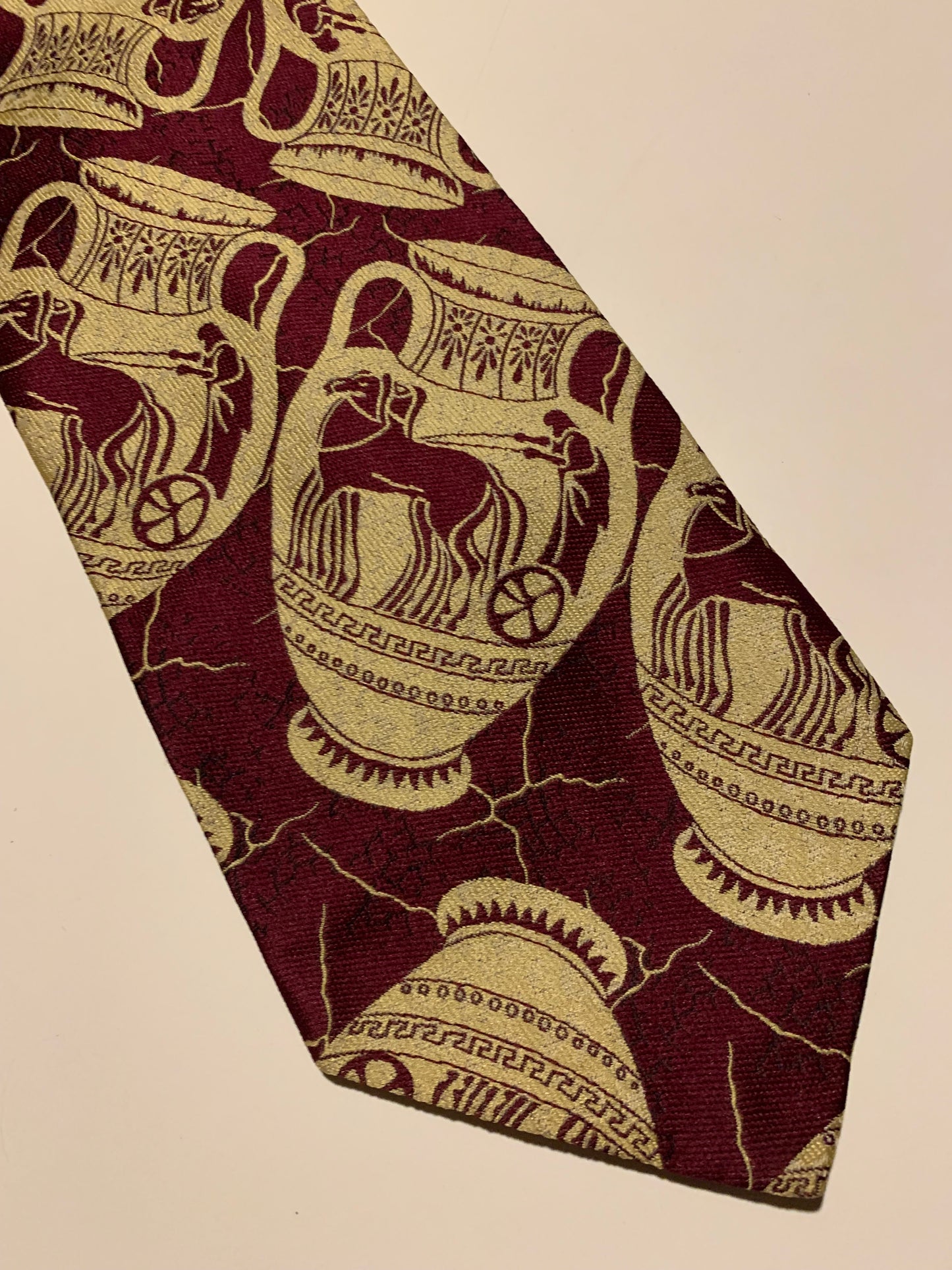 Aubergine Roman Pottery Design Men's Tie circa 1970s