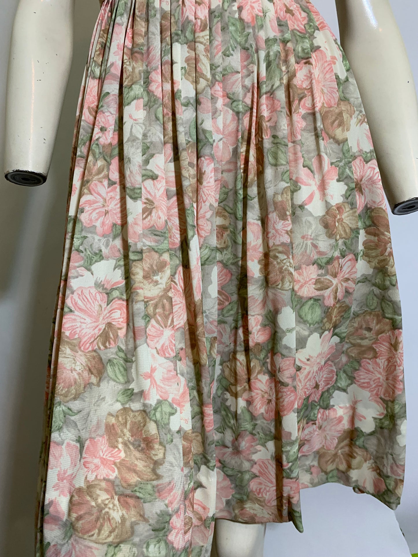 Softest Peach Floral Print Jersey Nylon Pleated Skirt Dress circa 1960s