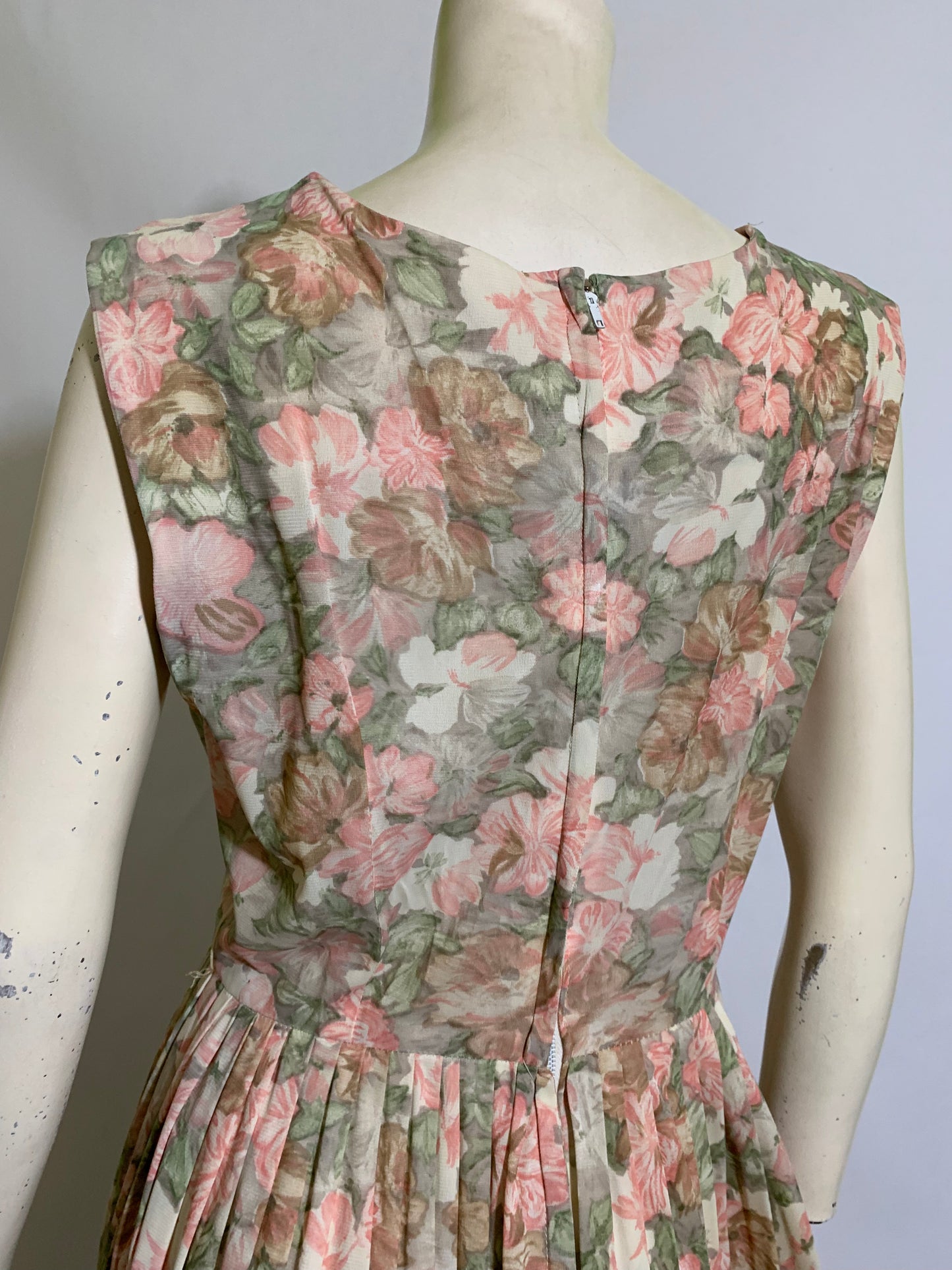 Softest Peach Floral Print Jersey Nylon Pleated Skirt Dress circa 1960s