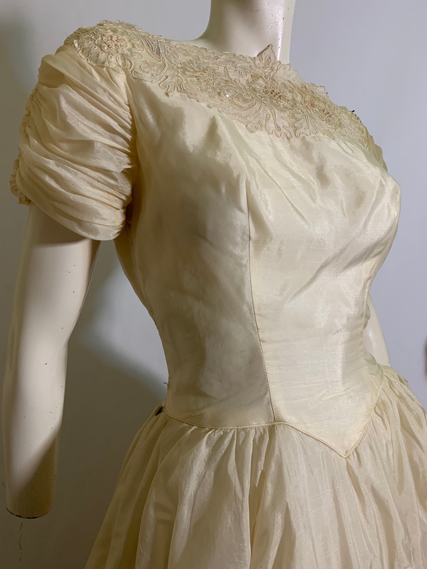 Ivory Organza Short Sleeved Sequined Wedding Dress Massive Skirt circa 1950s