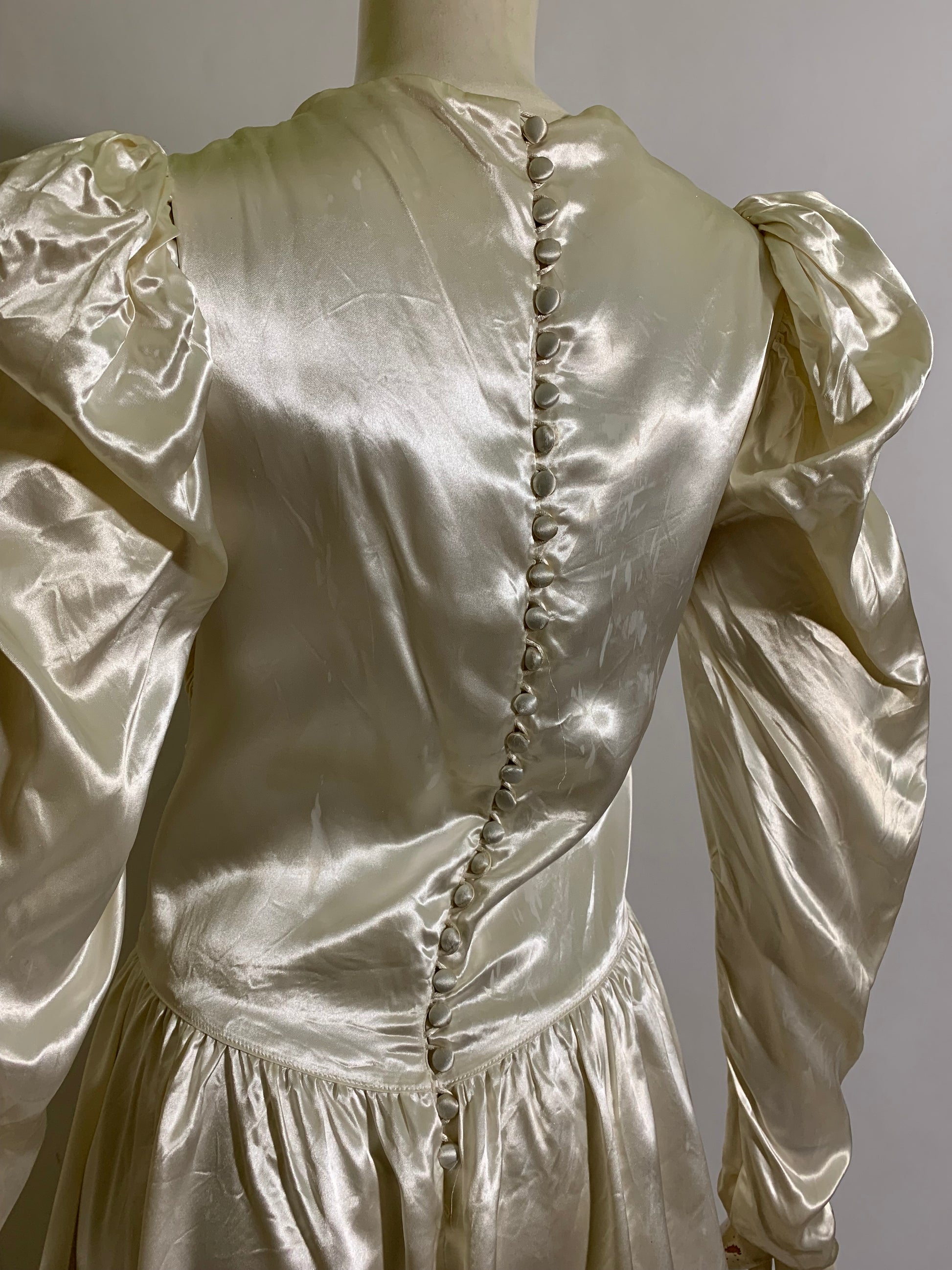 slipper satin dress The Slipper Satin Secret: Exploring the Heavyweight Drape of Luxury