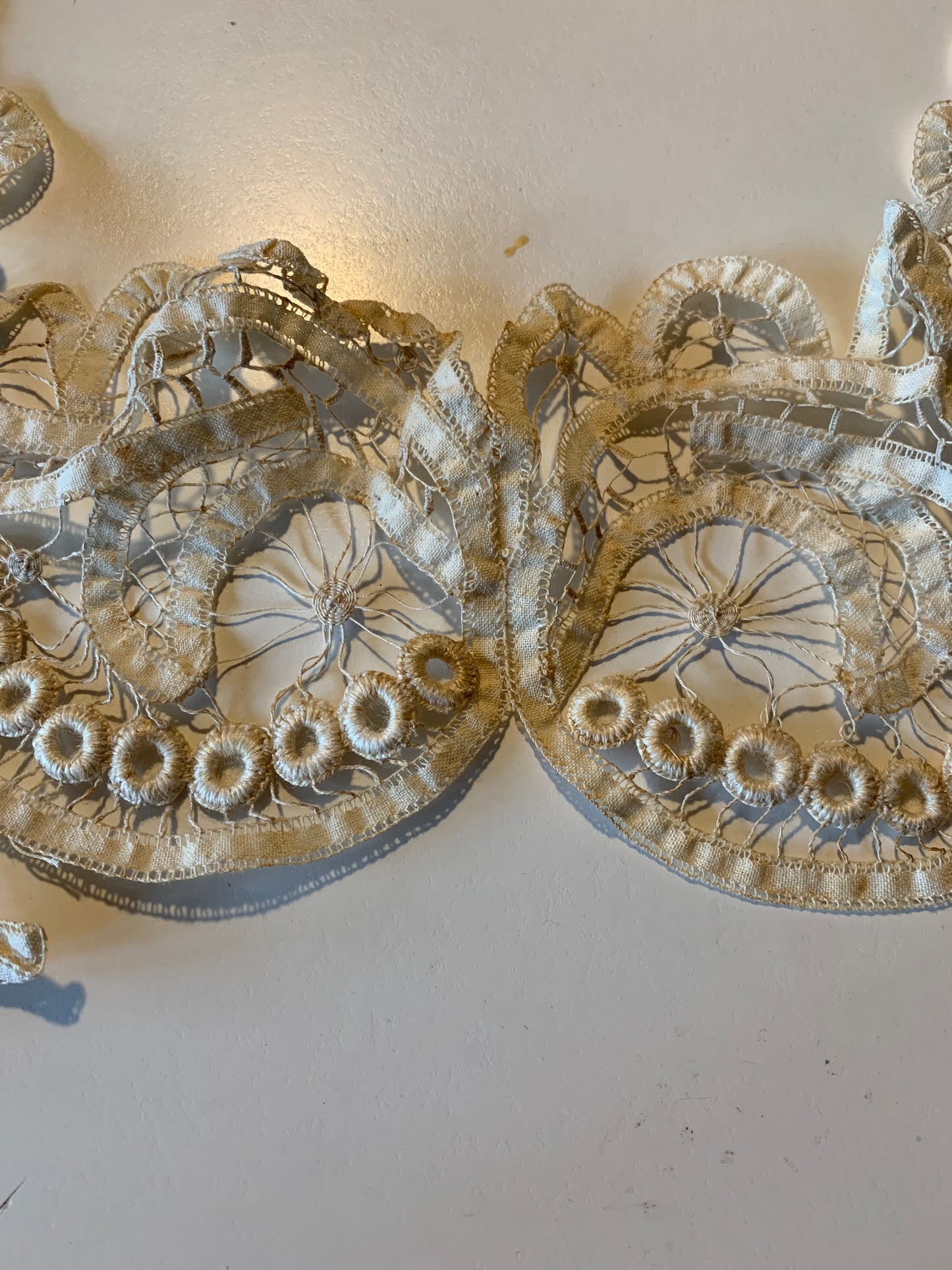Embroidered Tape Lace Collar circa 1910s
