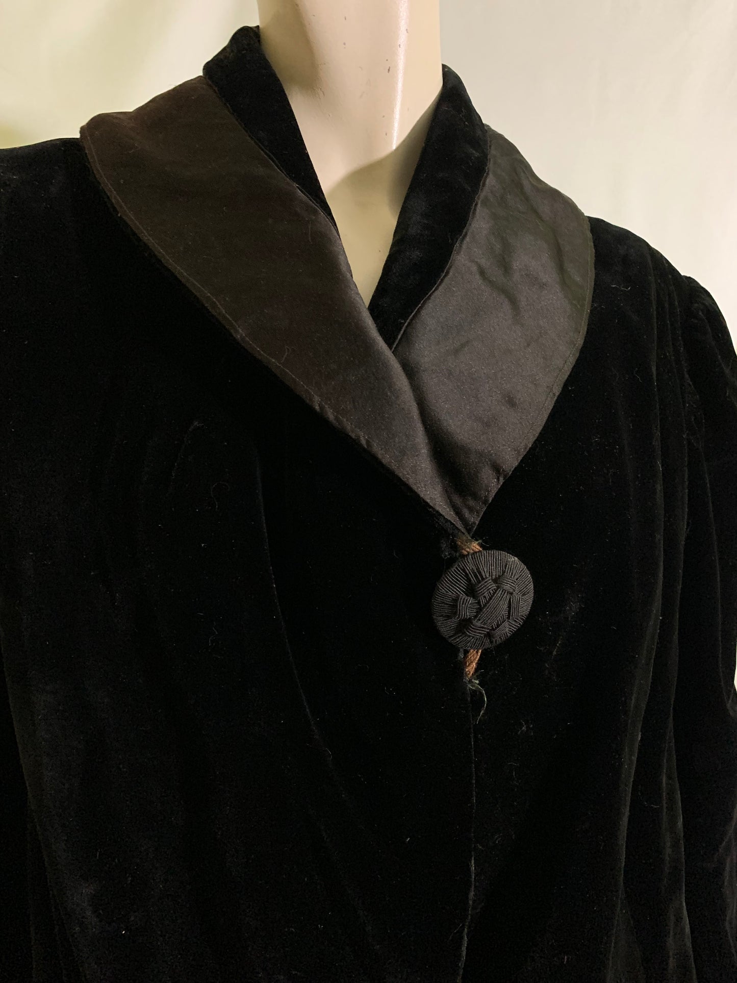 Black Velvet Silk Trimmed Classic Edwardian Jacket circa 1910s