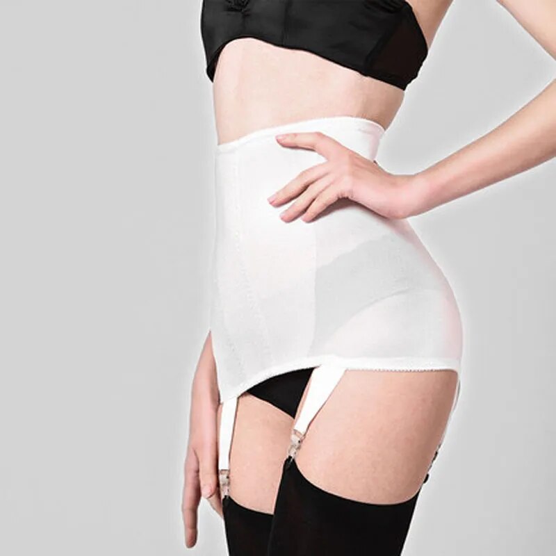 Adding some vintage style with an open bottom girdle and s…