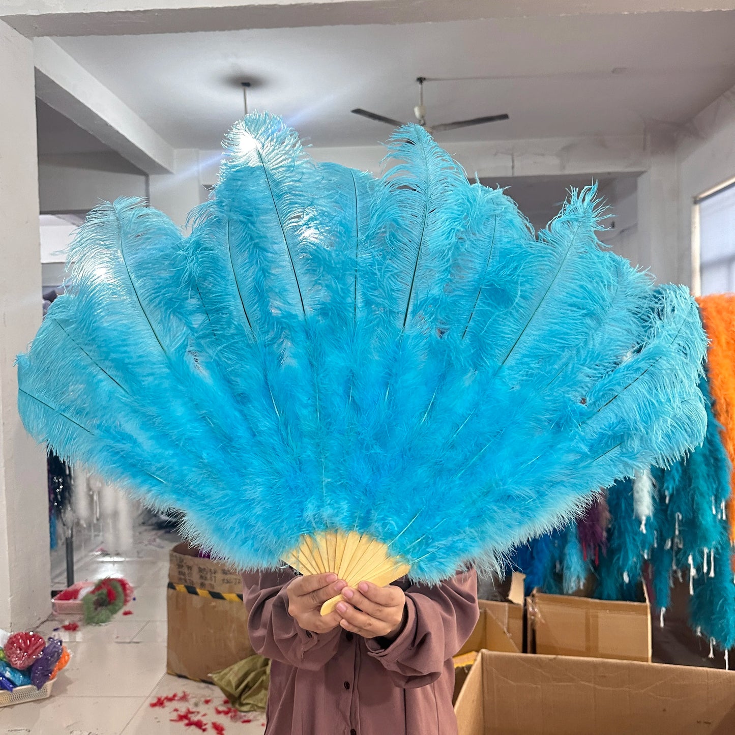 Sophie- the Burlesque Feather Fan S or L 20 Colors