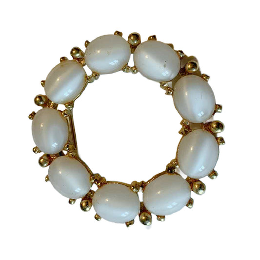 Moonglow Thermoset Plastic Cabochon Wreath Brooch circa 1960s