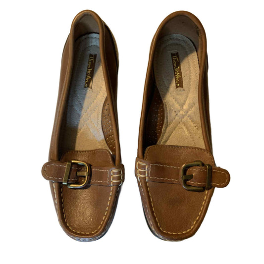 Classic Little Brown Buckle Topped Loafers circa 1980s sz 6