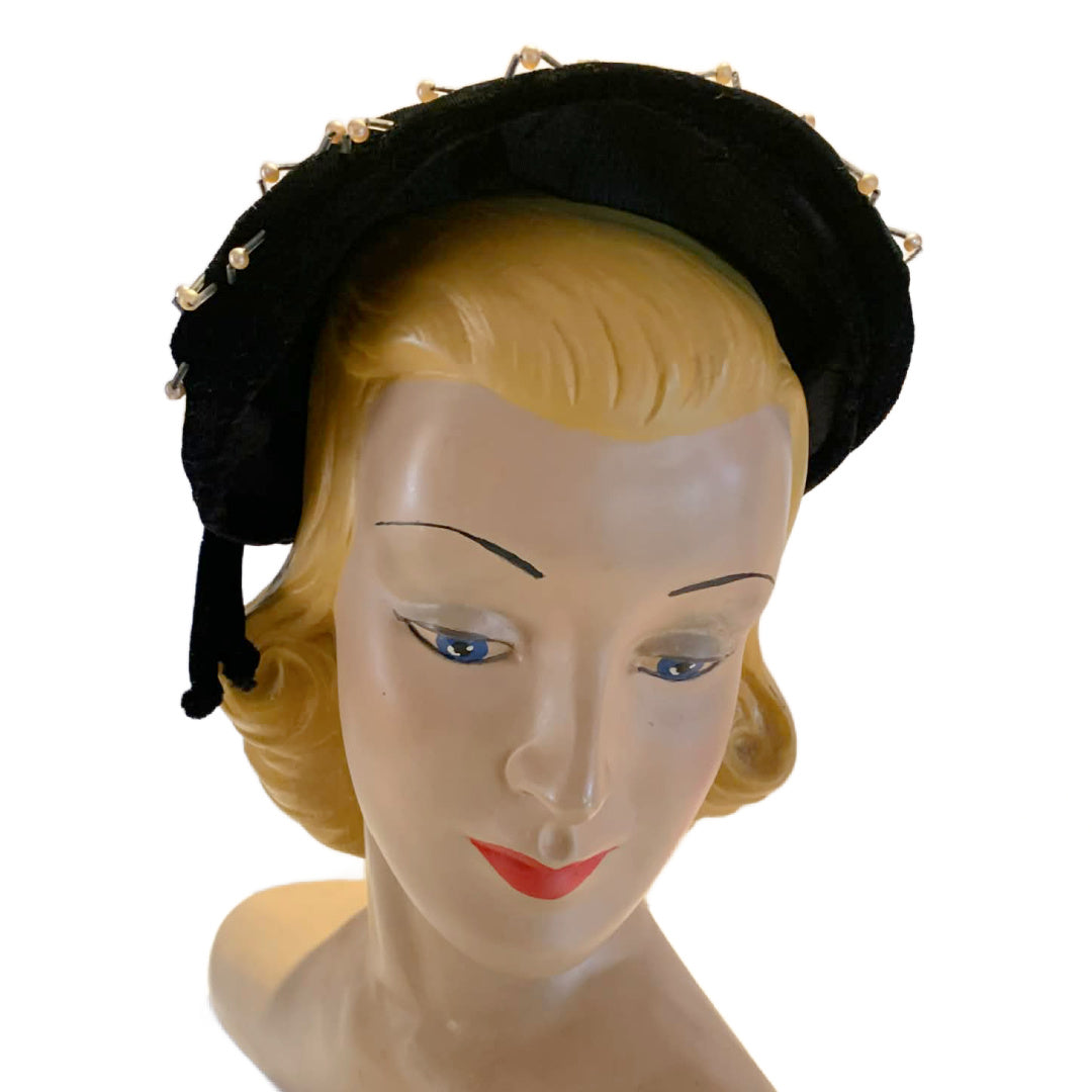 Pearl and Gold Bead Dotted Black Velvet Cocktail Hat circa 1950s