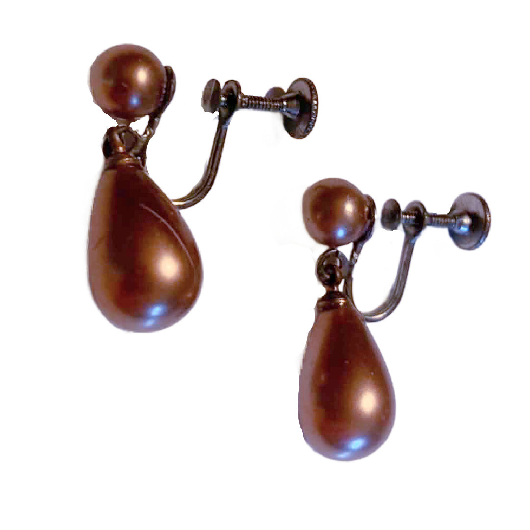 Faux Pearl Mauve Pink Screw Back Clip Earrings circa 1940s