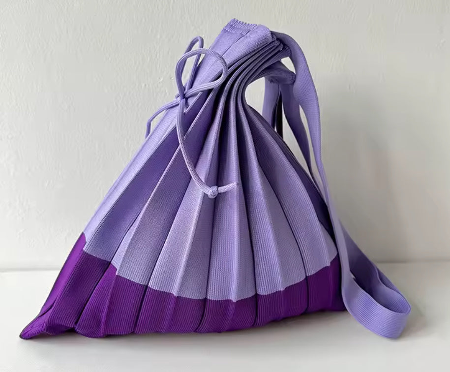 Sparrow- the Pleated Two Tone Knit 1940s Inspired Handbag with Drawstring