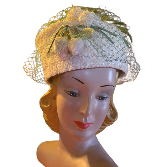 Warm Ivory Braided Sisal Pill Bow Hat with Green Feathers and Iridescent Beads circa 1960s