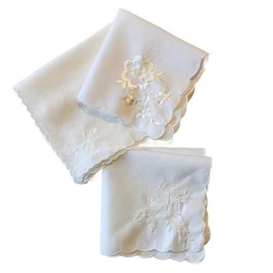 Lot 3 White Cotton Handkerchiefs with Embroidered Flowers and Scalloped Edges circa 1960s