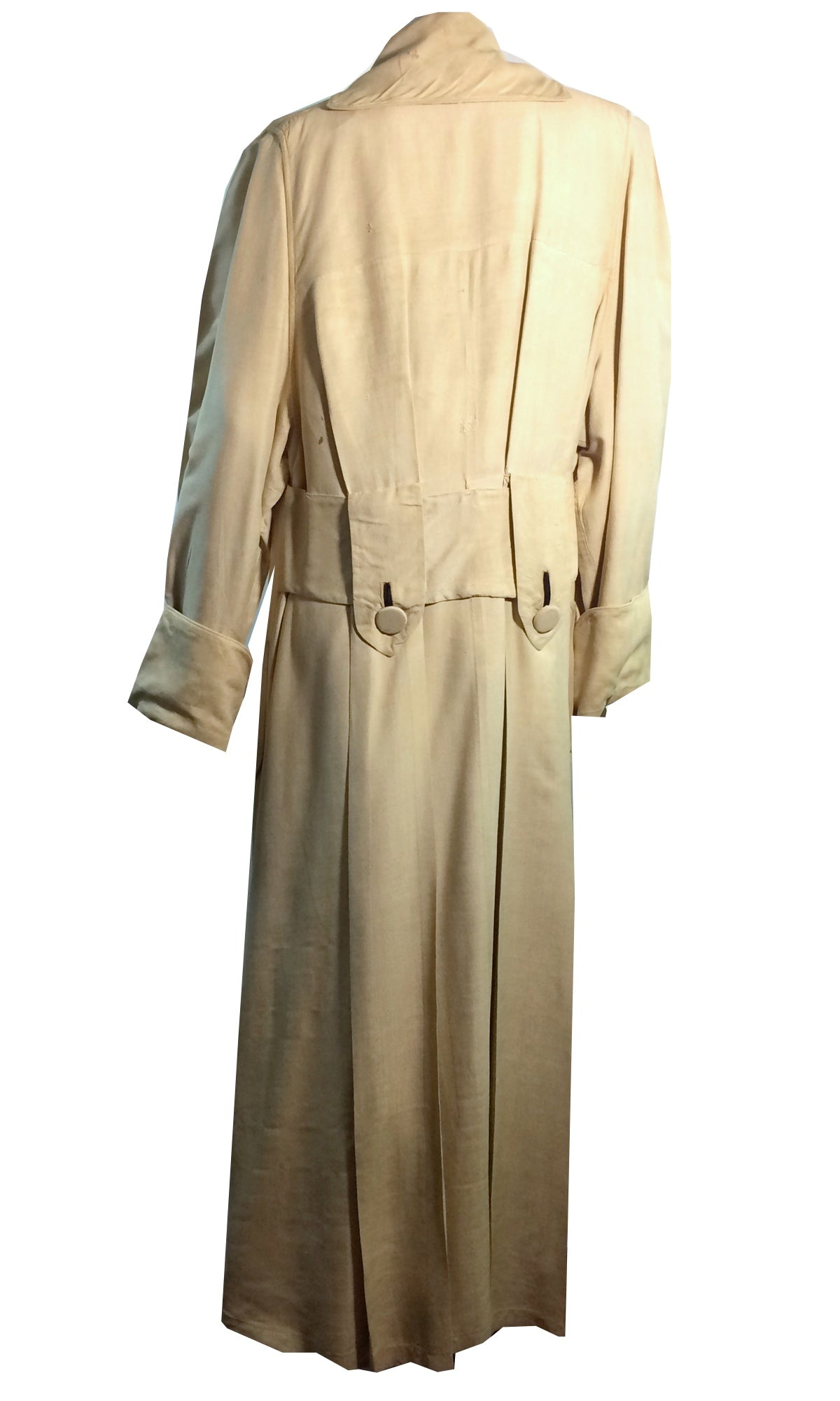 Ivory Linen Button Trimmed Car Coat circa Early 1900s – Dorothea's Closet  Vintage